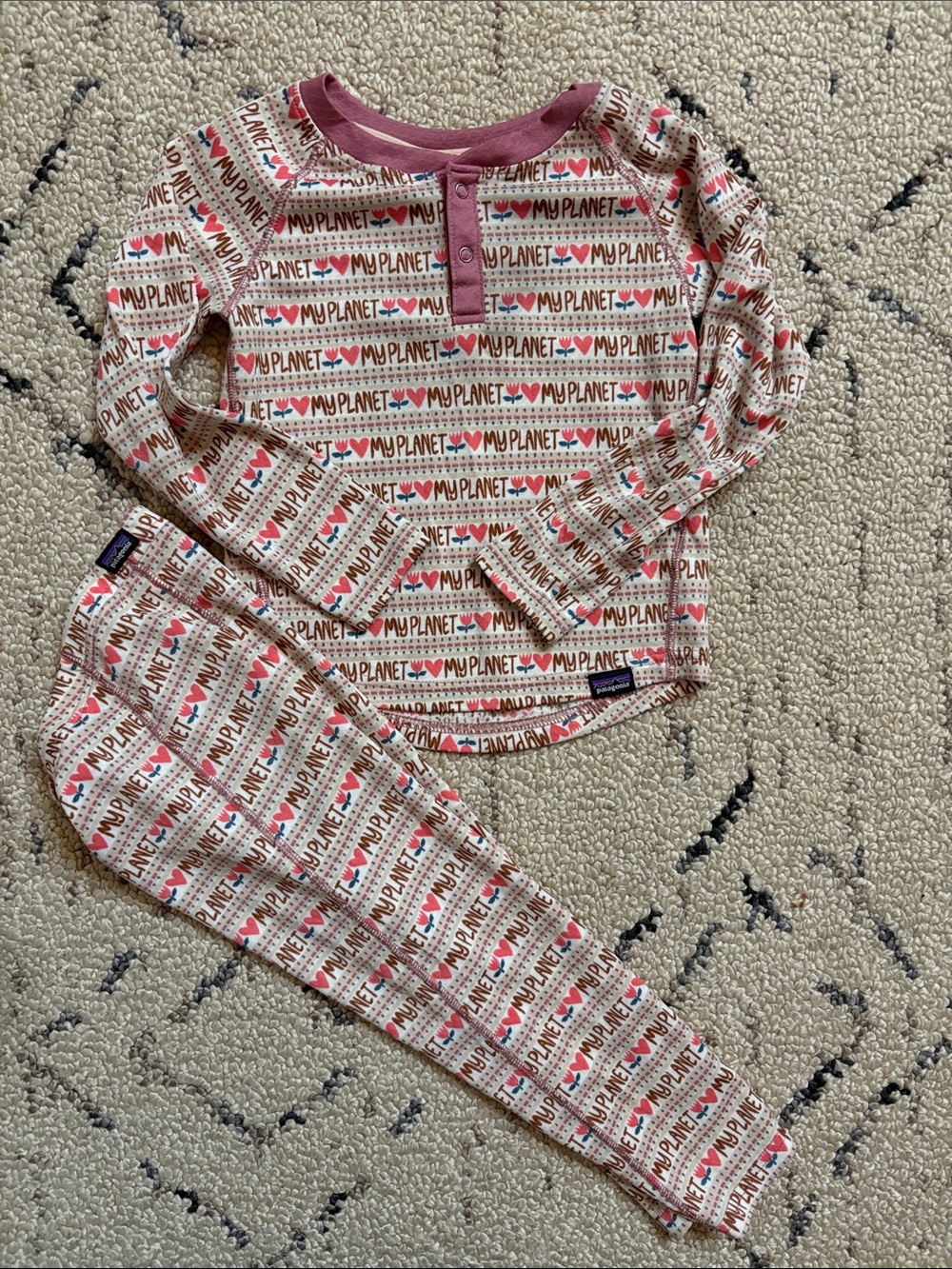 Patagonia kids base layer (3T) EUC